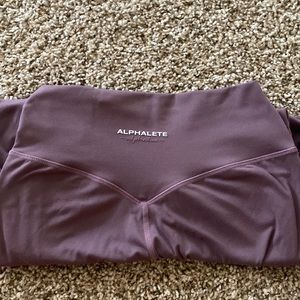 Small Purple Alphalete alphalux leggings